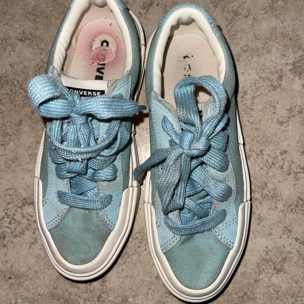 Add 'Blue Converse sneakers #converse #classic preowned size women's 7.5'
